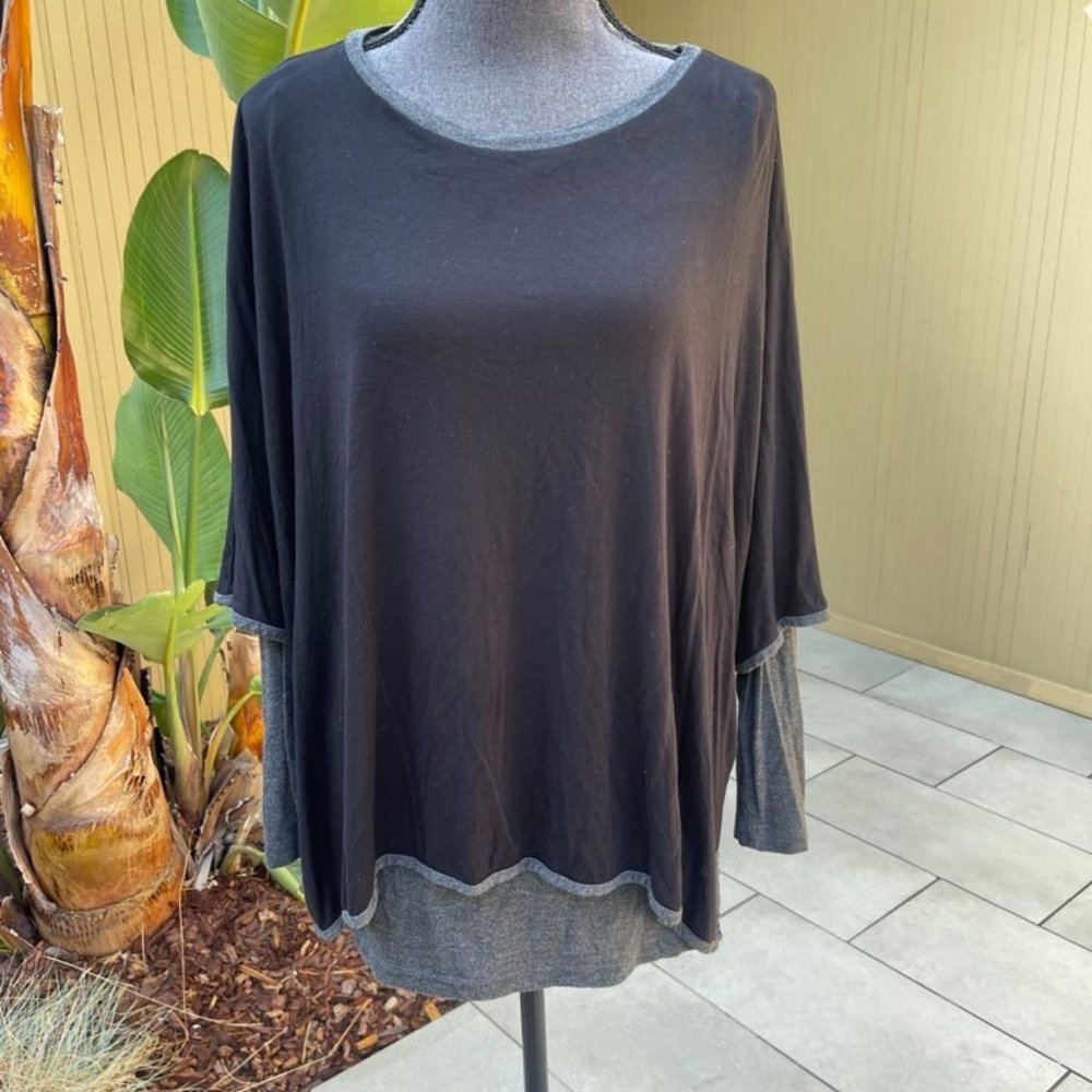 Black/Gray Tunic Flowy Top Saks Fifth Avenue M